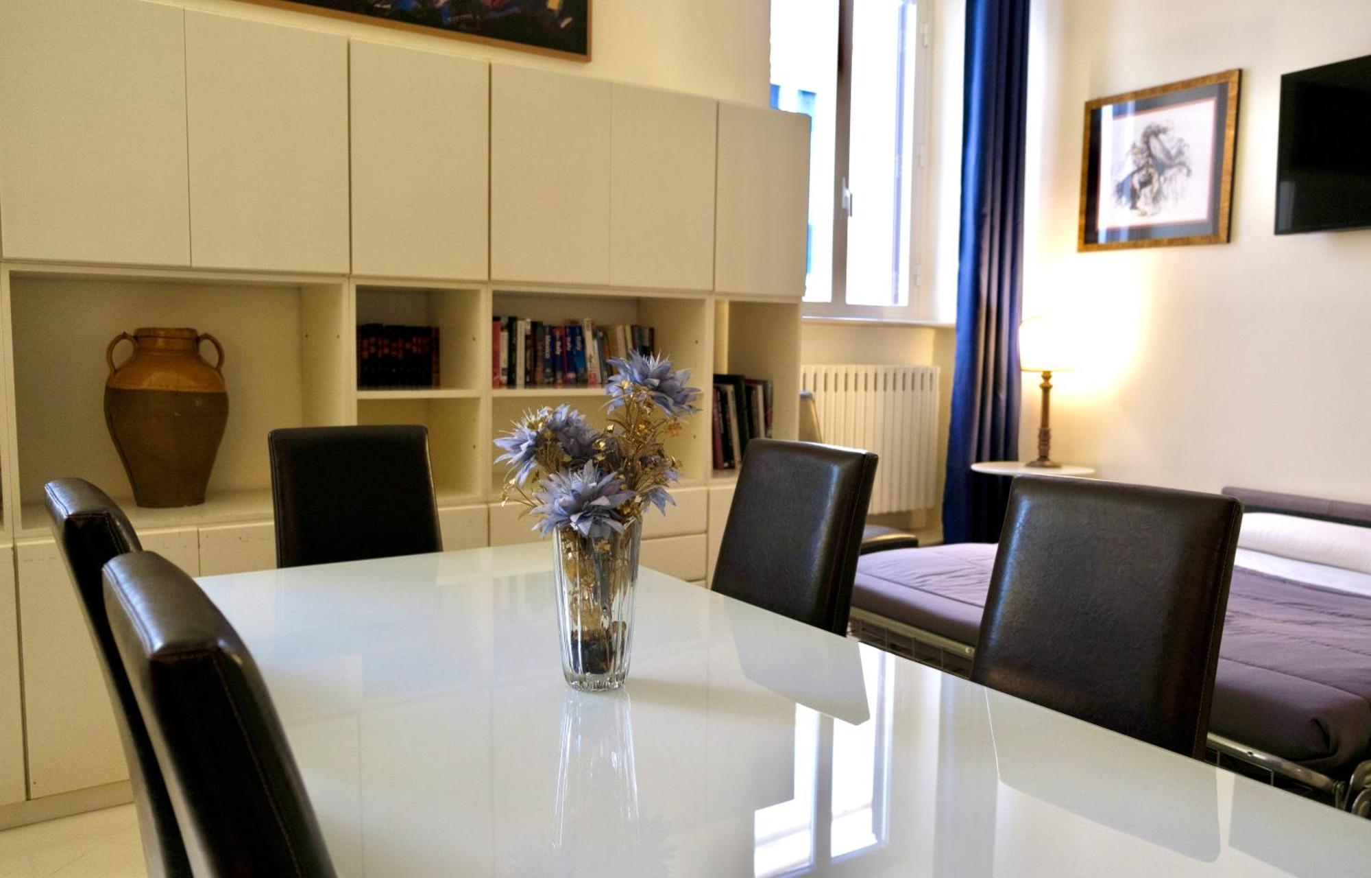 Appartamento In Pieno Centro Roma - Lily'S House Ngoại thất bức ảnh